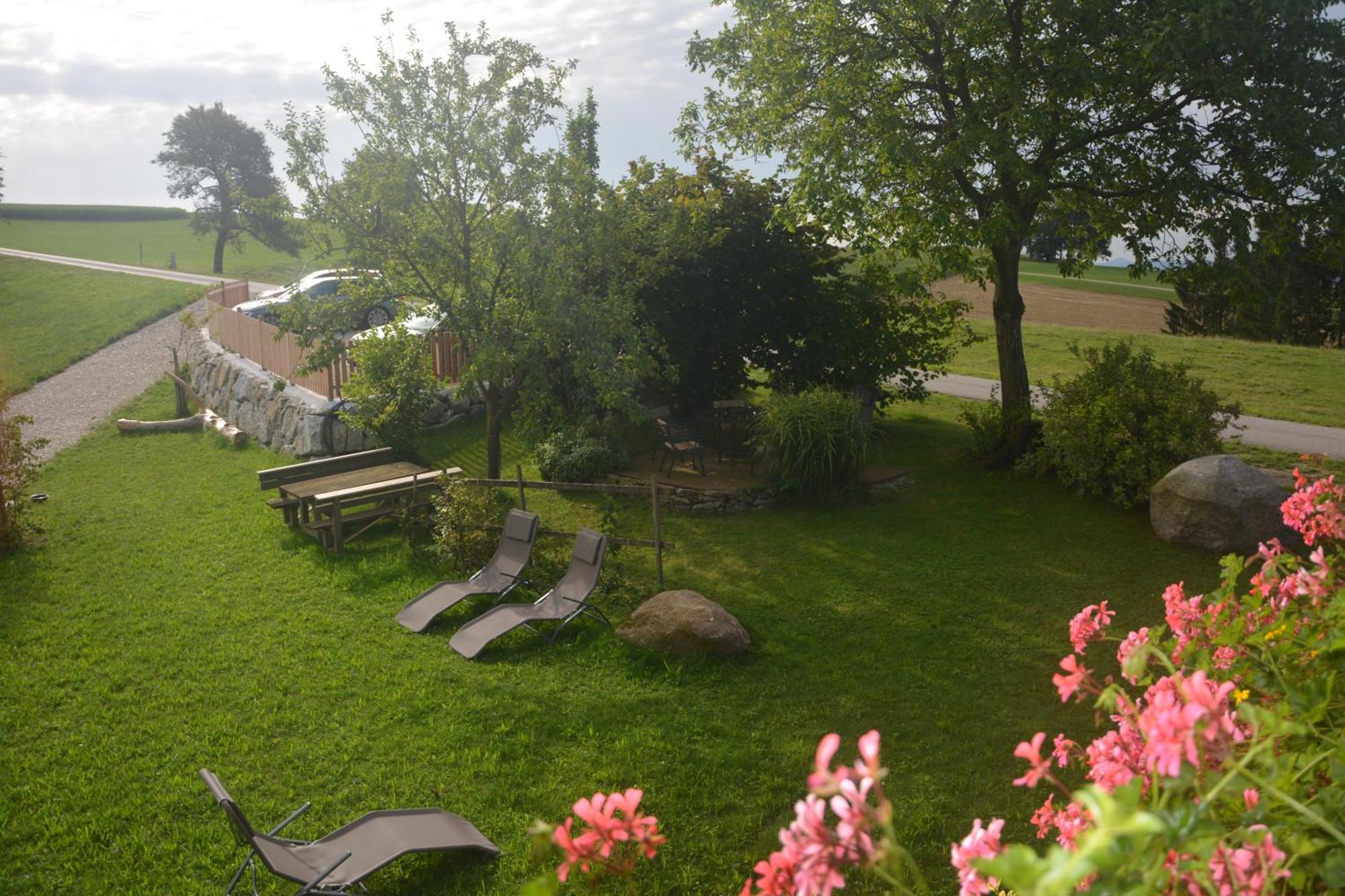 Bio-Bauernhof Haunschmid Villa Ardagger Markt Exterior photo